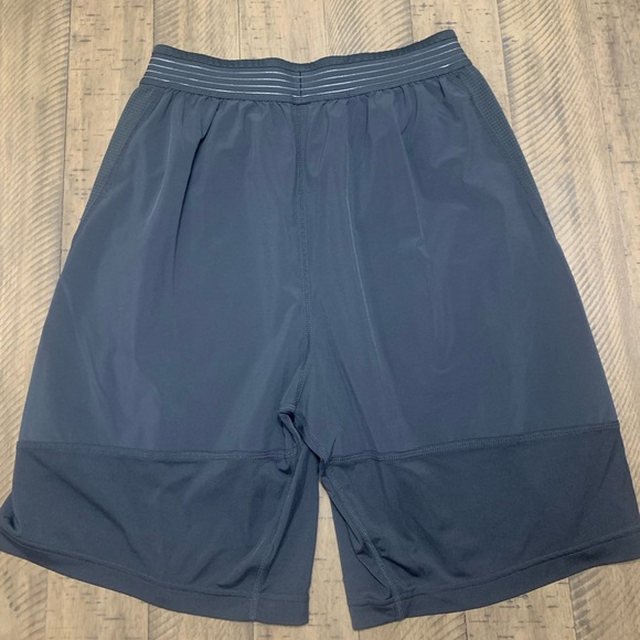 Nike Shorts - Picture 2 of 3
